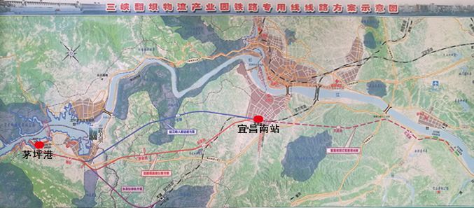 瓜帅密友:佩普信任莱万 小猪阿隆索堪比小白哈维_开云电竞官网(图3) 开云电竞官方网站