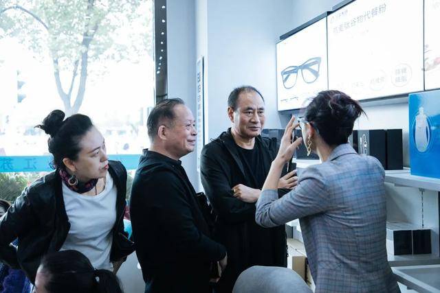 【开云电竞官方网站】
八凌团体分公司、门店开业即引爆(图10)