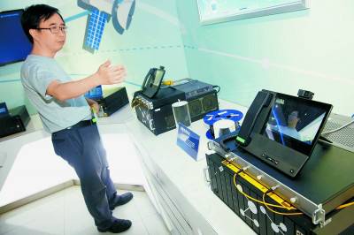 【开云电竞官方网站】里贝里:疤痕给了我骨气,小时候从未因人们议(图3) 开云电竞官方网站