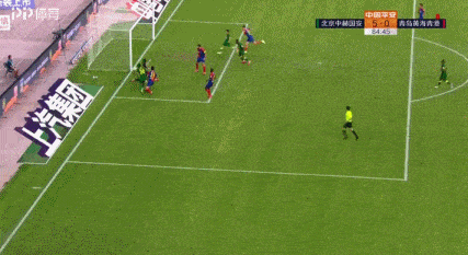 “开云电竞官方网站”
从快乐“吐饼”到领跑射手榜 巴坎布人生开挂(图3)